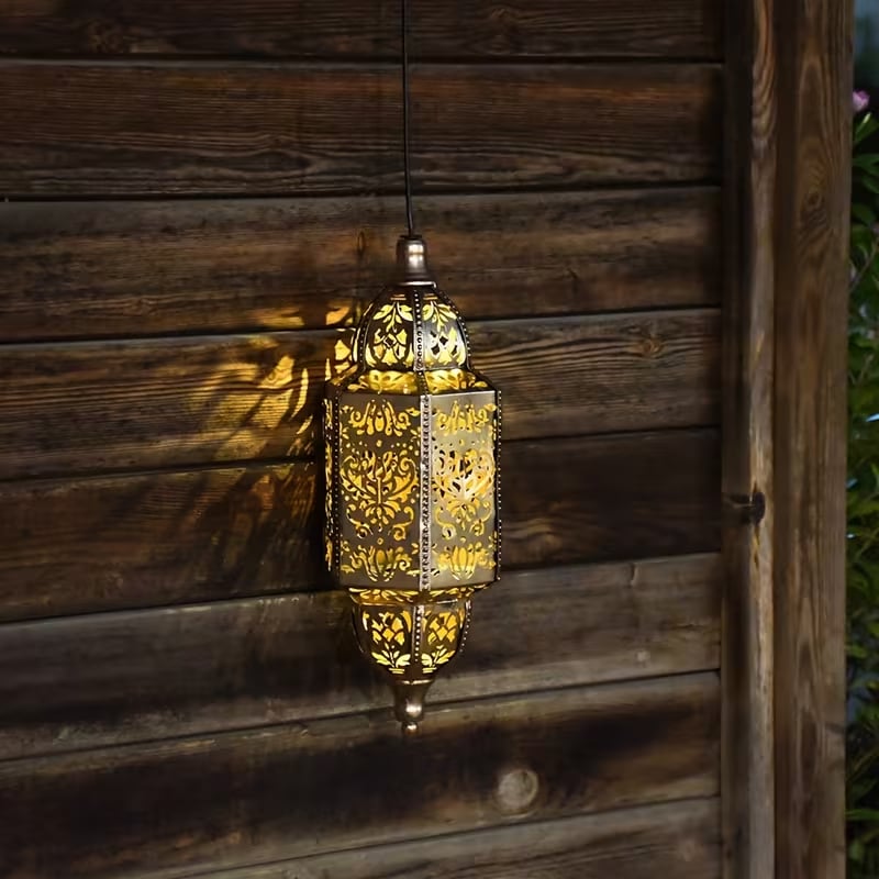 🏮 Baroque Solar Lantern Outdoor Light